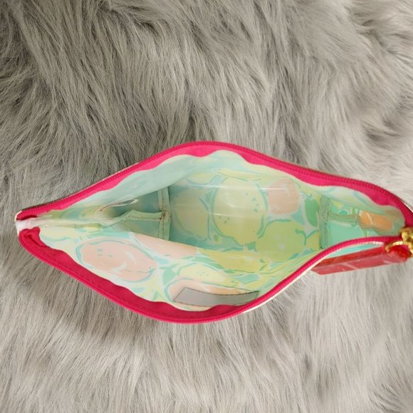 Lilly Pulitzer makeup bag with 3 full size Ipsy products & 2 sample size NWT - Picture 3 of 13